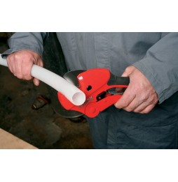 Virax 215042 P42 PLASTİK BORU KESME MAKASI 42 mm