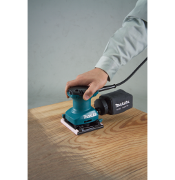 Makita BO4557 AVUÇ iÇİ TİTREŞİM ZIMPARA