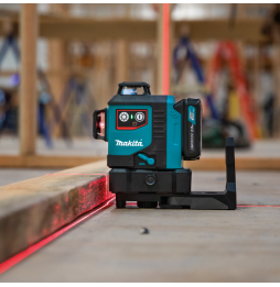 Makita SK700D KIRMIZI MULTİ LİNE LAZERİ (SOLO)